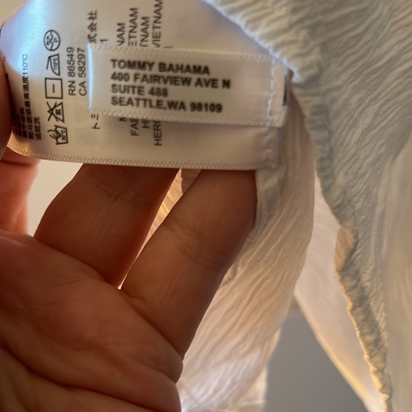 Tommy Bahama white flutter sleeve blouse - Picture 5 of 8